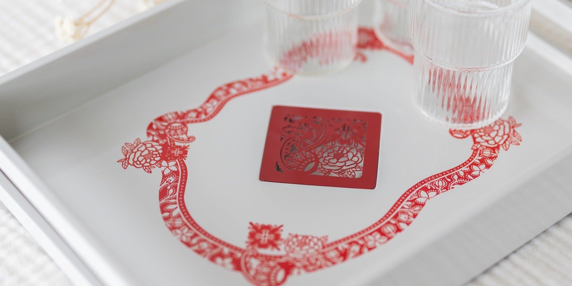 Trays, Bowls & Plates