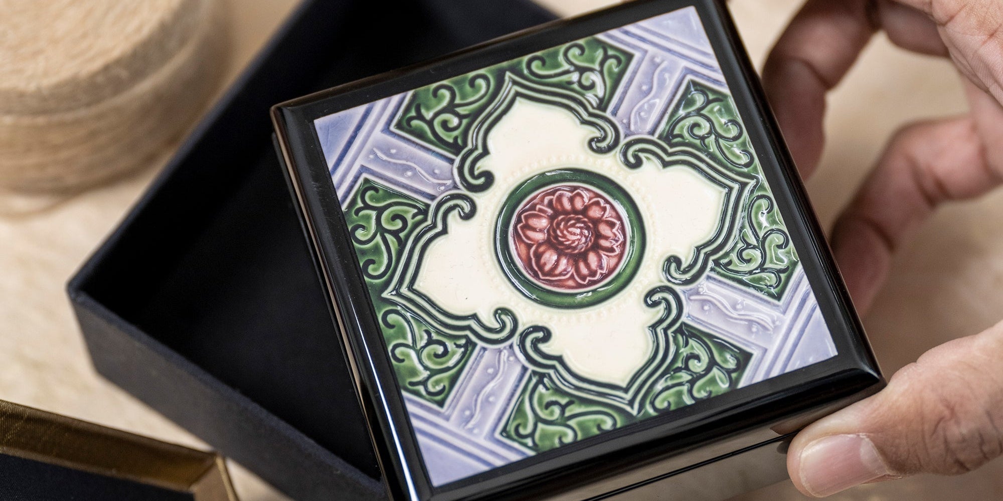 Trinket, Jewellery & Musical Boxes